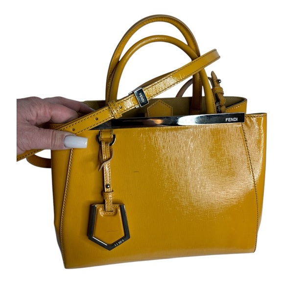 Fendi Yellow Leather 2Jours 2way Crossbody Tote Bag 920FF51 - Picture 13 of 16